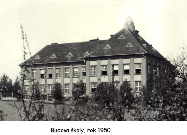 Budova školy 1950